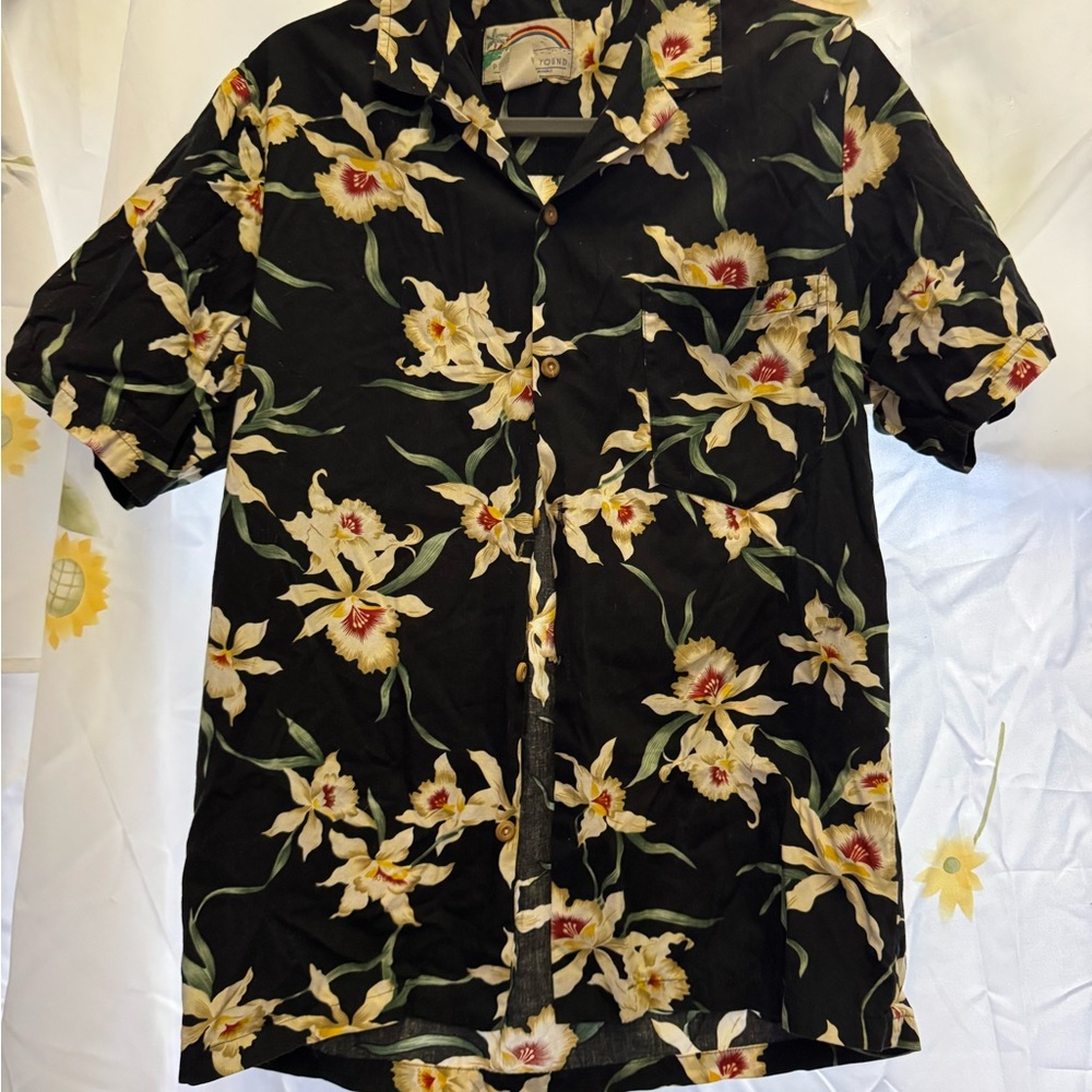 Men's Black Floral Button-Down Shirt - Casual Short Sleeve